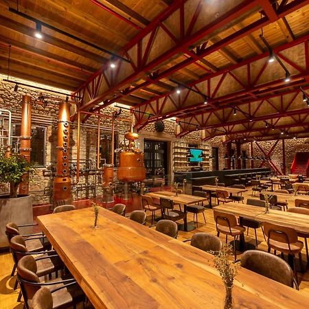 Melesin Distillery Leskovik Ngoại thất bức ảnh