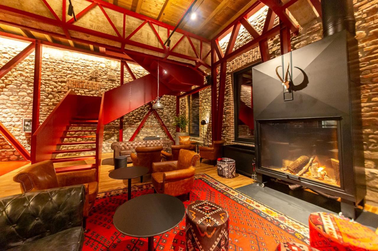 Melesin Distillery Leskovik Ngoại thất bức ảnh
