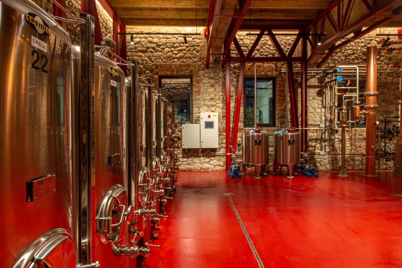 Melesin Distillery Leskovik Ngoại thất bức ảnh